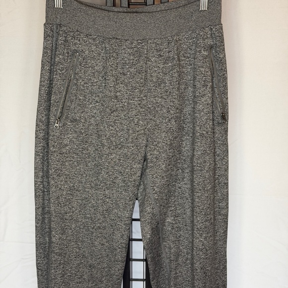 Vuori Gray Sweatpants - Picture 2 of 6